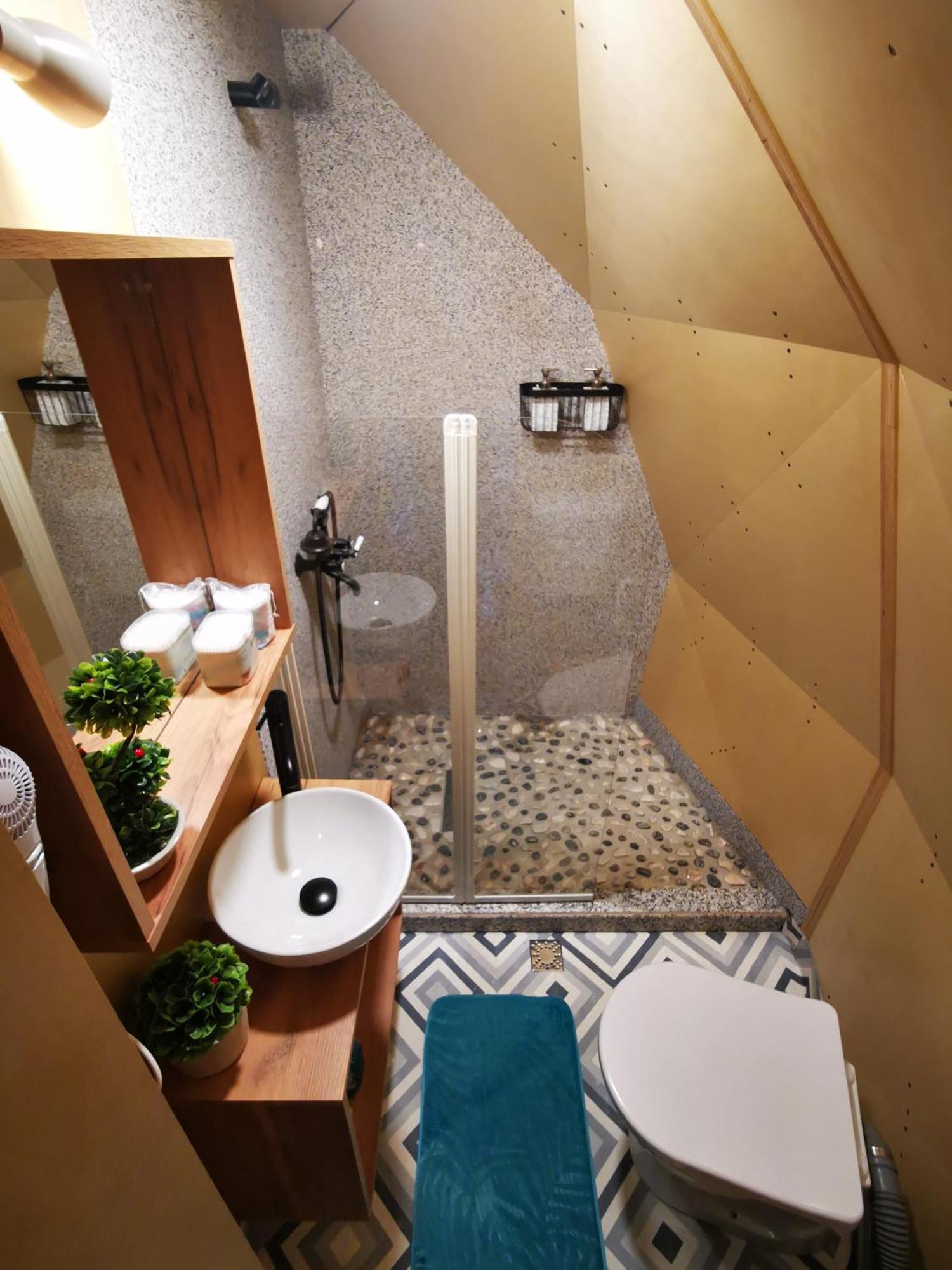 Glamping Zazen Hotell Drumu Carului Exteriör bild